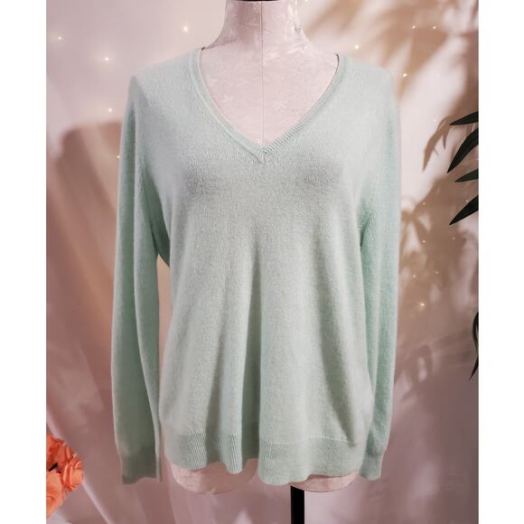 Lord & Taylor NWT Womens 100% Cashmere V-Neck Pullover Sweater Sz XL Soft Green - Picture 1 of 10
